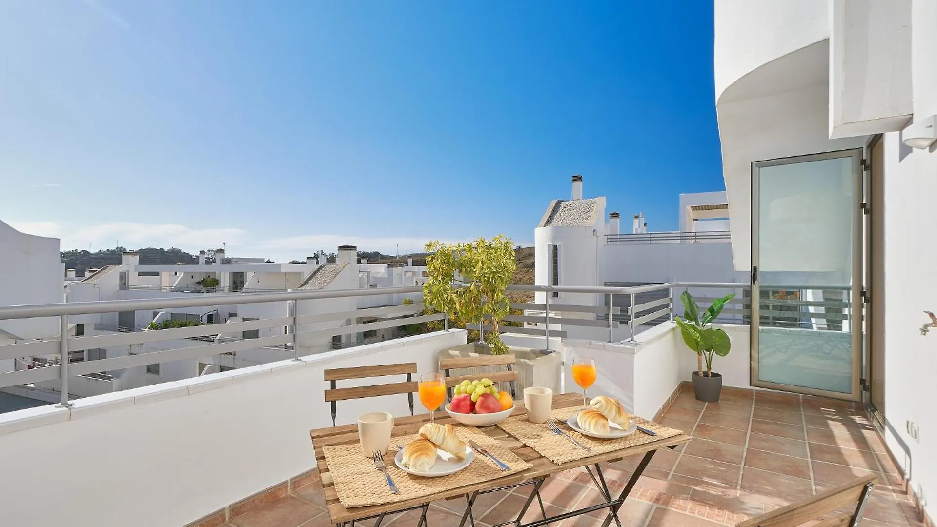 Vitania I Resort Penthouse With Jacuzzi 라칼라데미야스 0*,