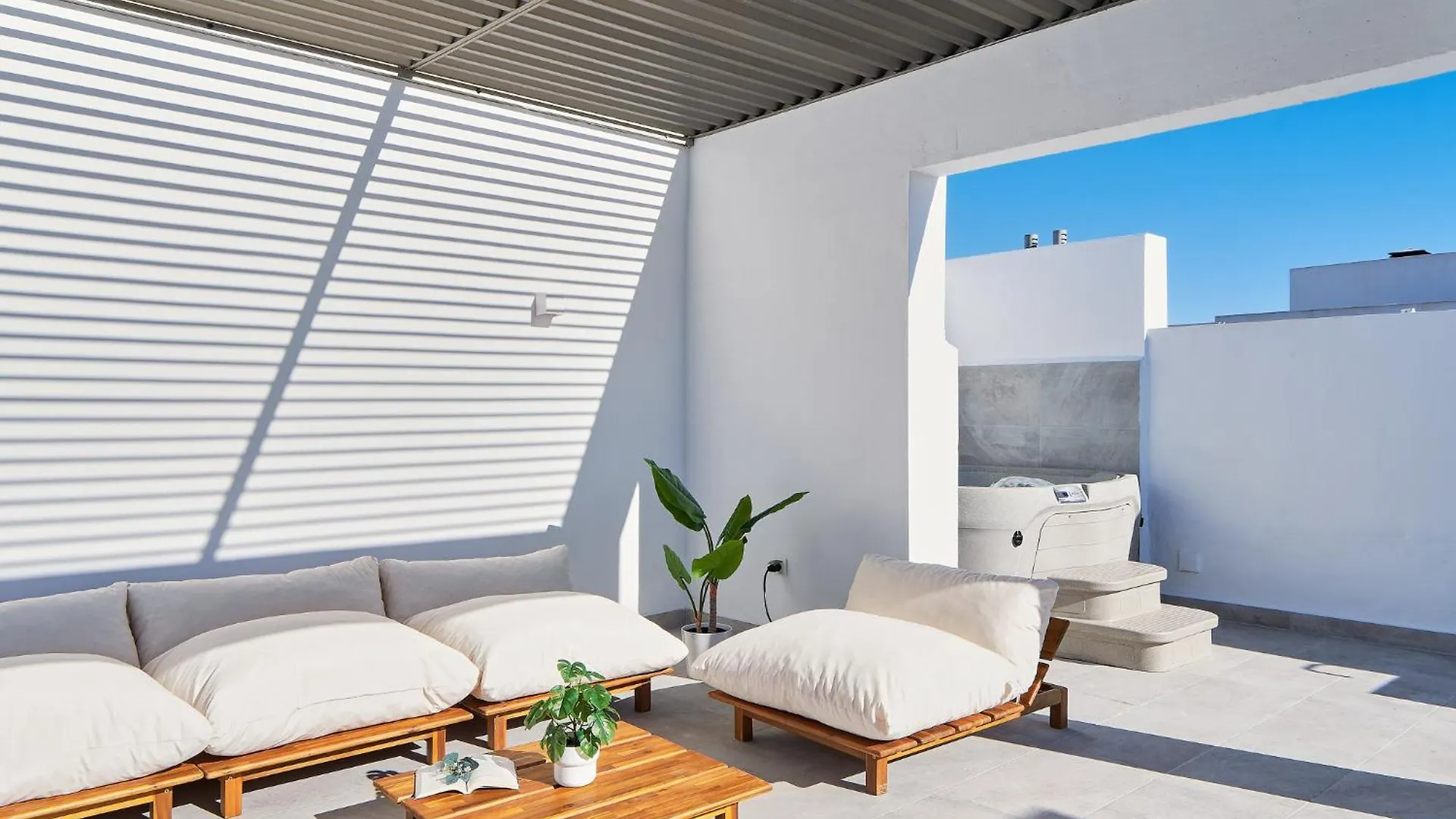 Vitania I Resort Penthouse With Jacuzzi 라칼라데미야스 아파트