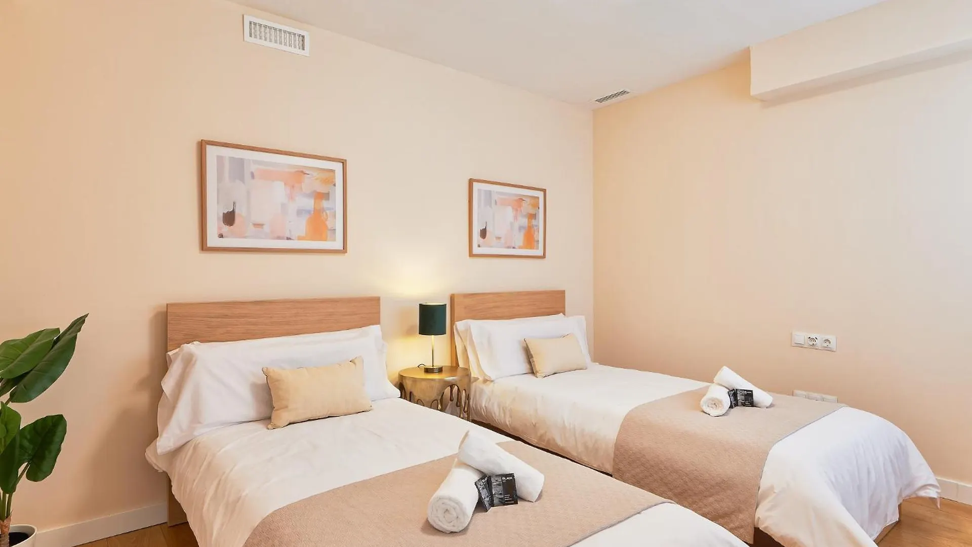 Vitania I Resort Penthouse With Jacuzzi 라칼라데미야스 스페인